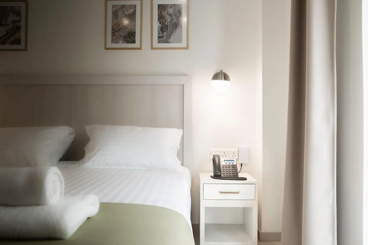 לרנקה Roseum Boutique Hotel